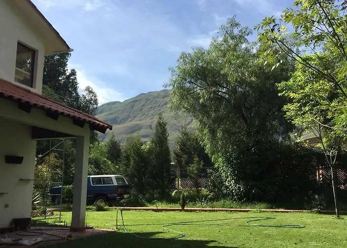 Linda Casa De Campo Con Todas Las Comodidades De La Ciudad